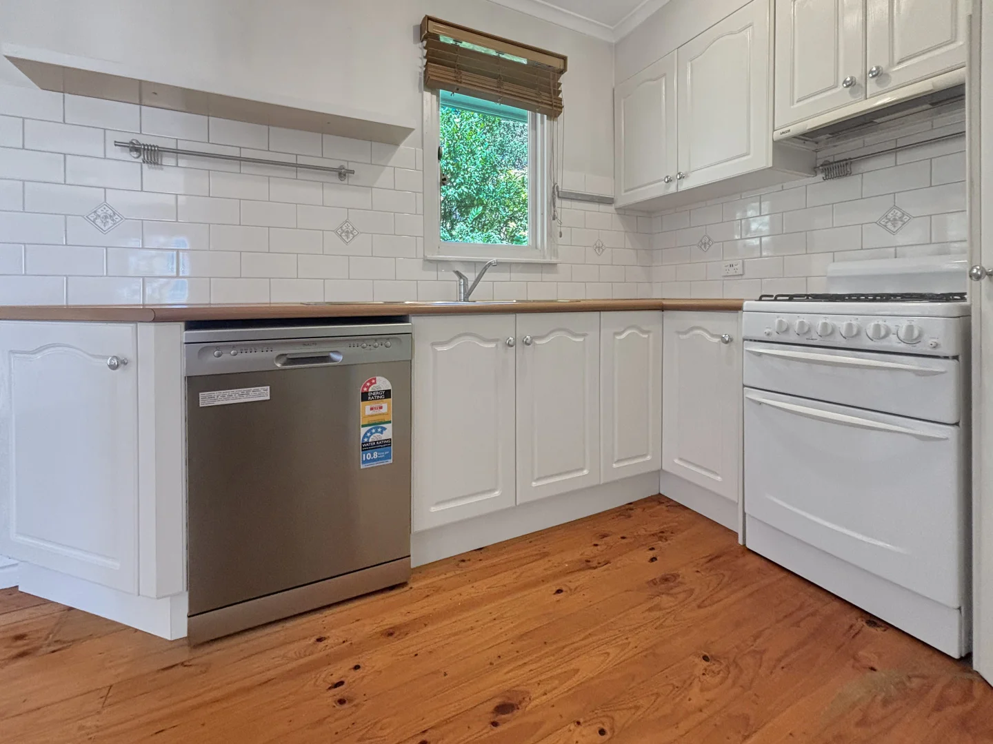 Additional image 6 of 41 Valley Road, Hazelbrook NSW 2779