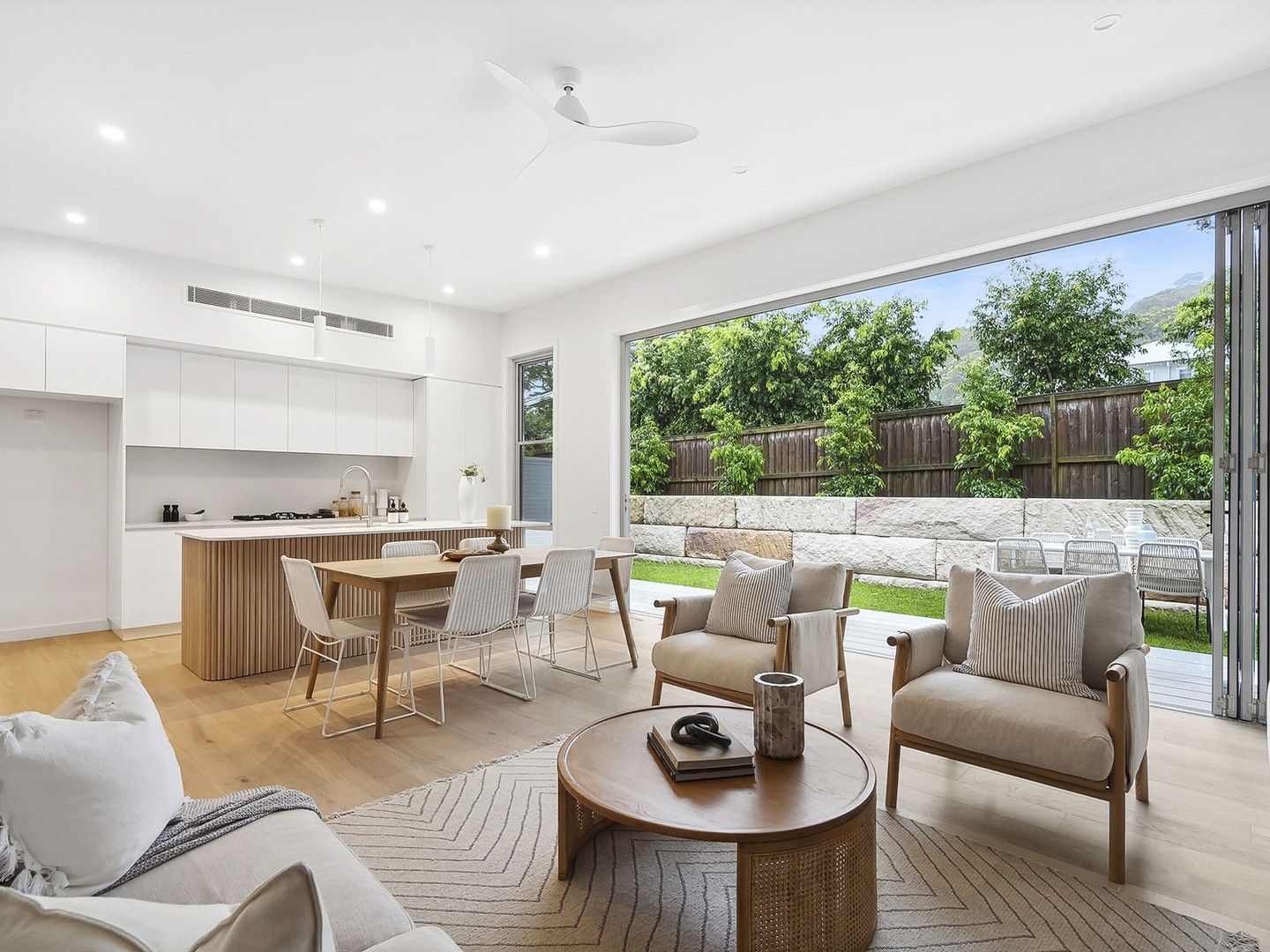 3 bedrooms Apartment / Unit / Flat in 6/54 Bardo Road NEWPORT NSW, 2106