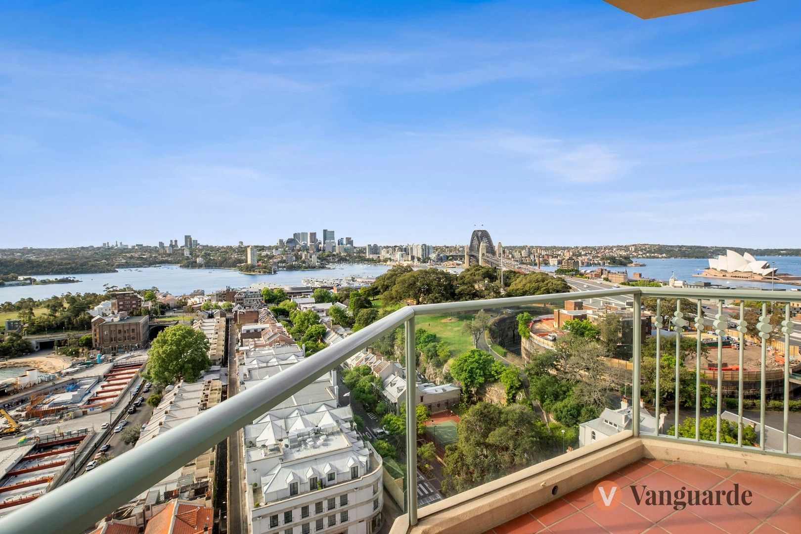 2 bedrooms Apartment / Unit / Flat in 127 Kent Street SYDNEY NSW, 2000