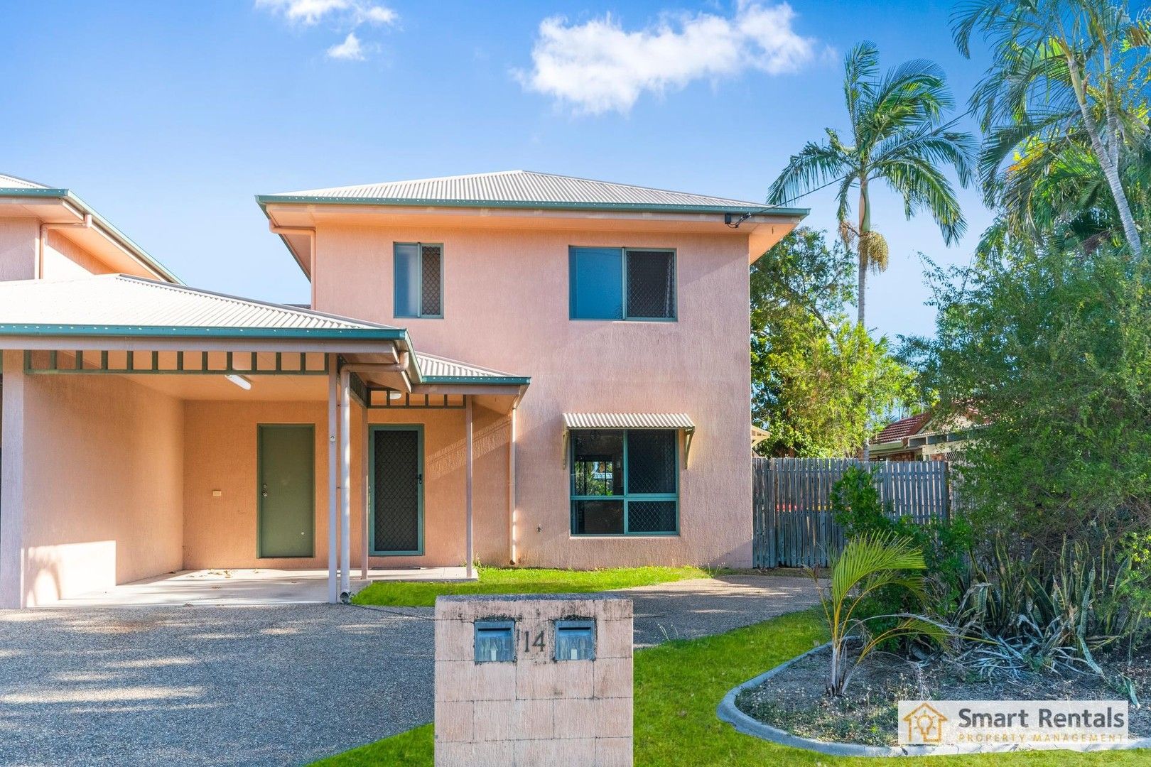 3 bedrooms House in 2/14 Ninth Street RAILWAY ESTATE QLD, 4810