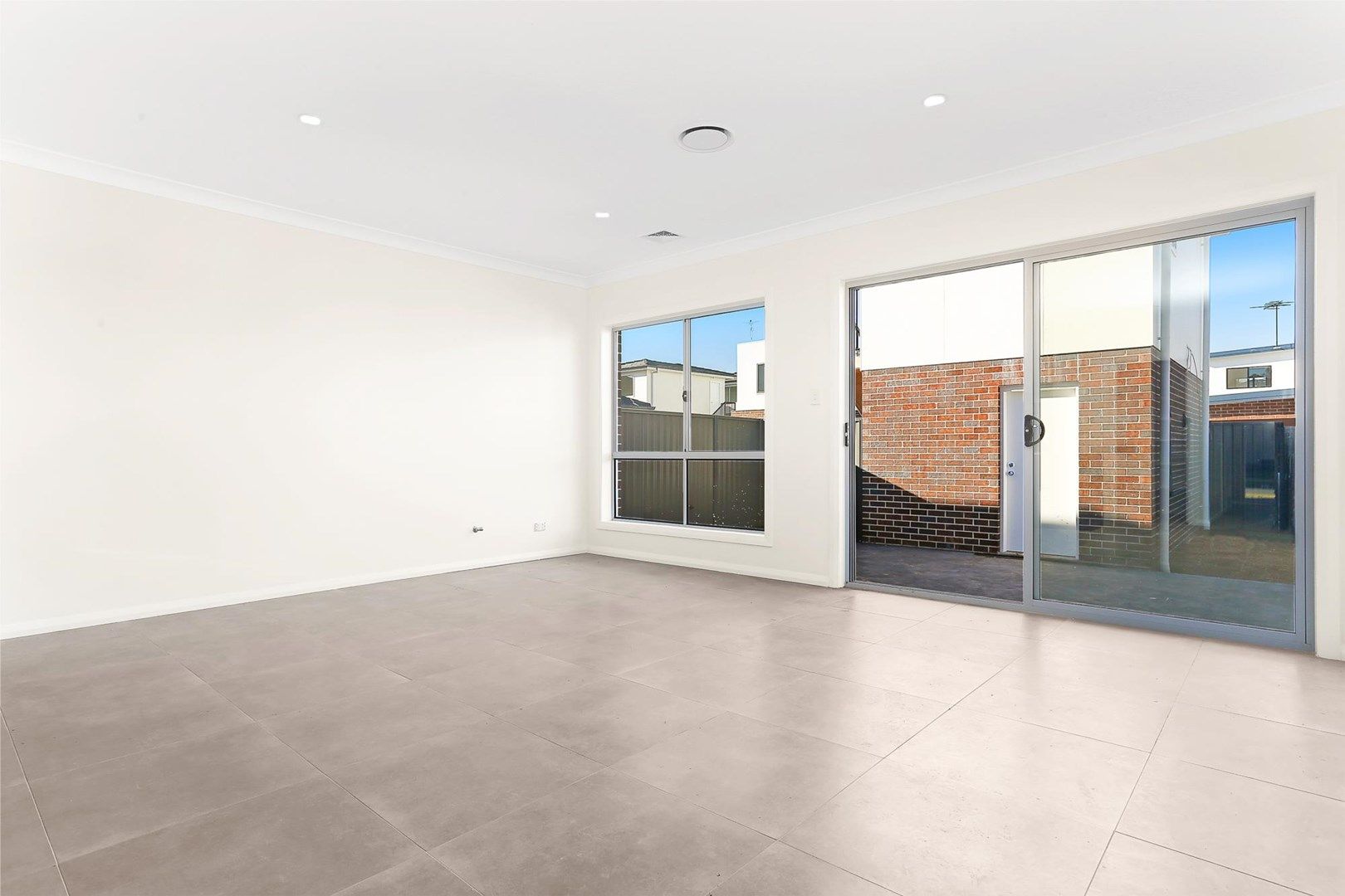 5 bedrooms House in 129 Macdonald Road BARDIA NSW, 2565