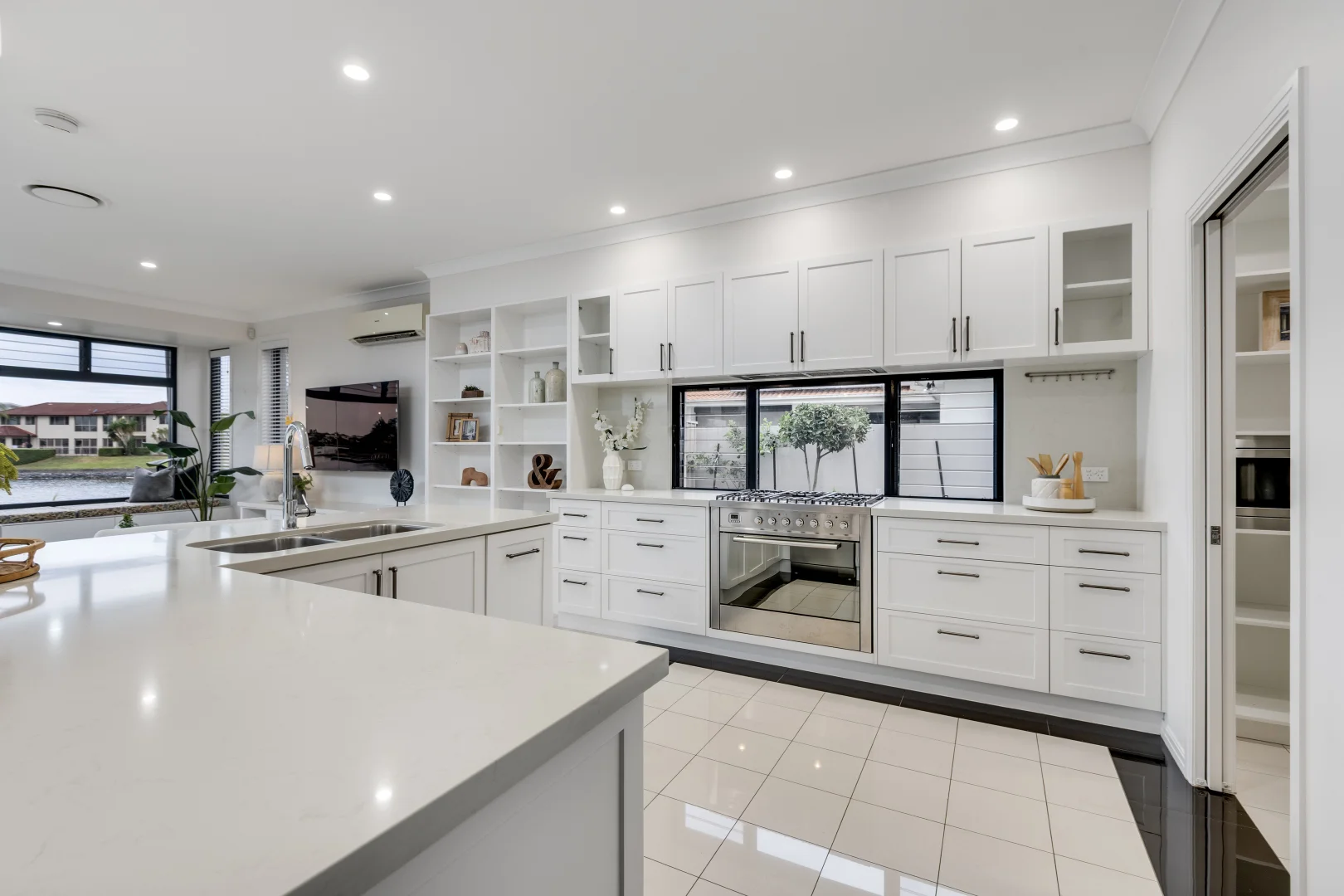 Additional image 9 of 20 Calmwater Crescent, Helensvale QLD 4212