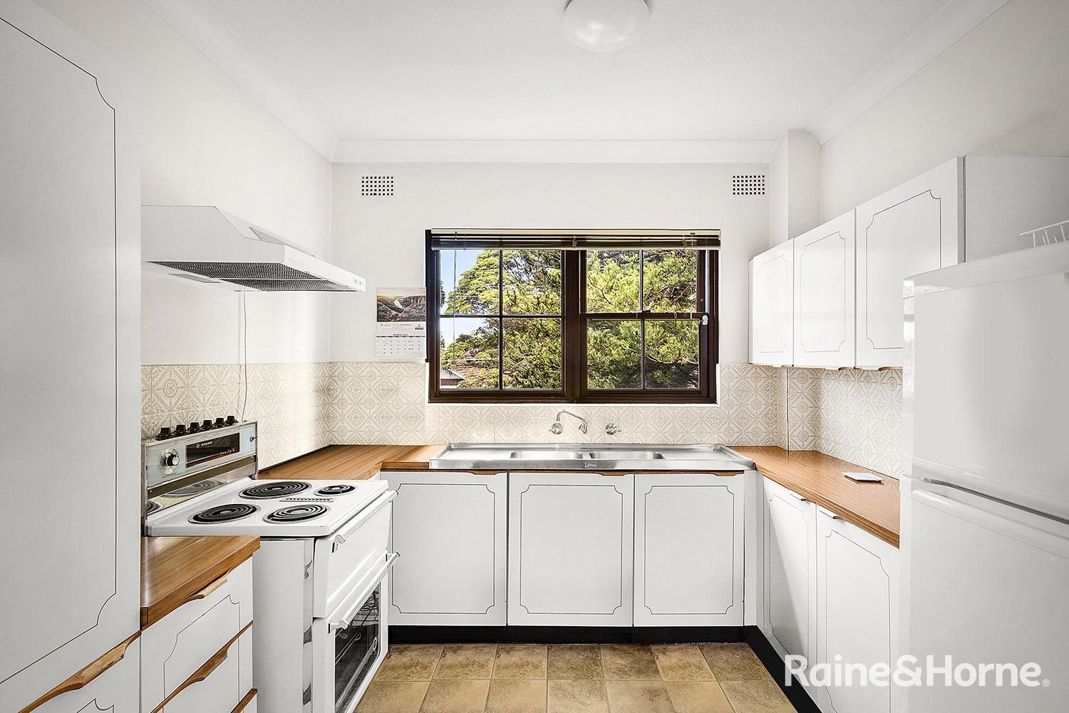 6/12 Pittwater Road, Gladesville NSW 2111, Image 2