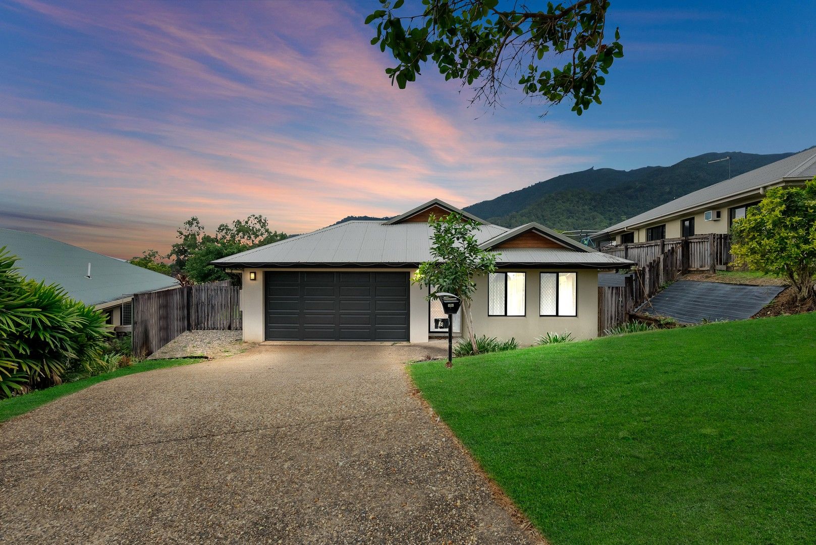 3 bedrooms House in 8 Sandover Close BENTLEY PARK QLD, 4869
