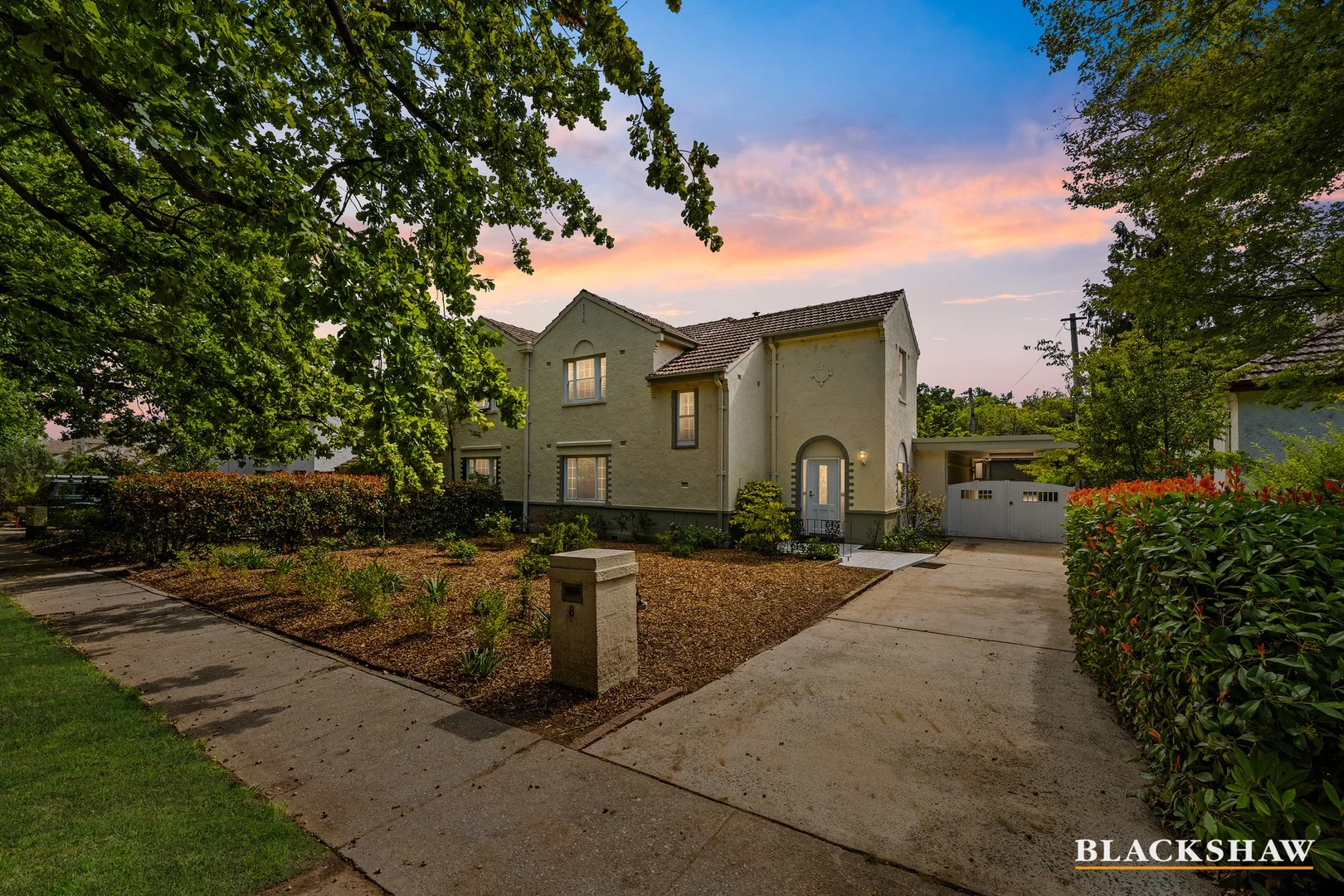 8 Booroondara Street, Reid ACT 2612