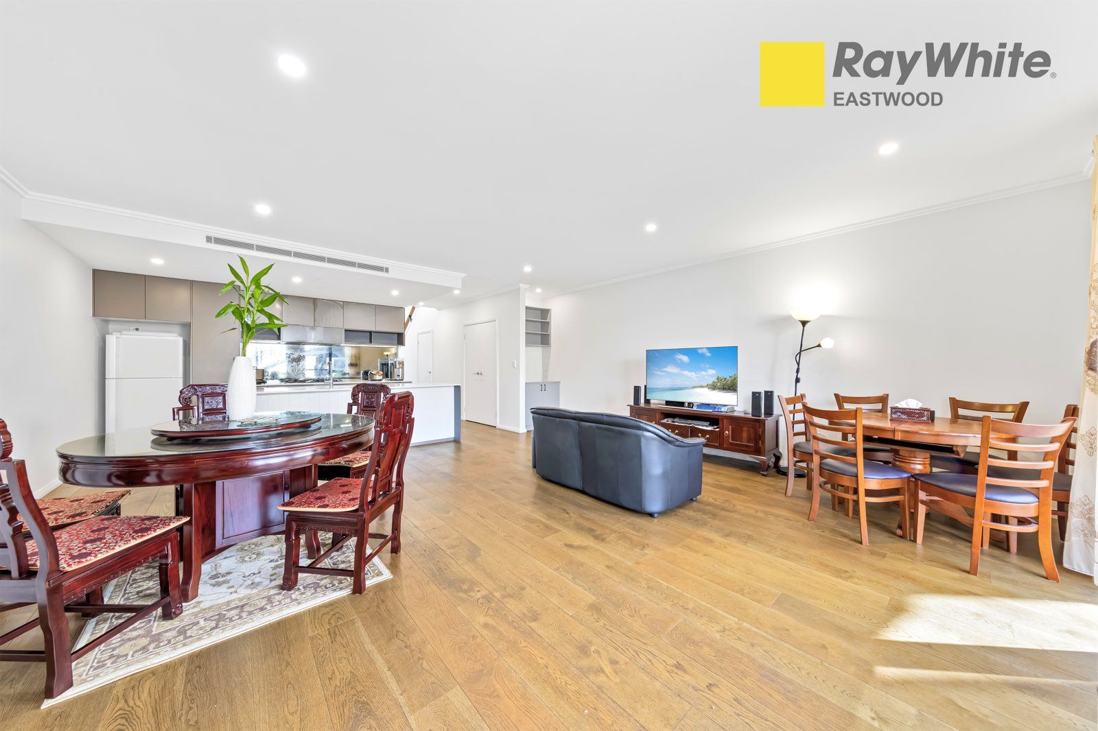 4 bedrooms Townhouse in 135 Rouse road ROUSE HILL NSW, 2155