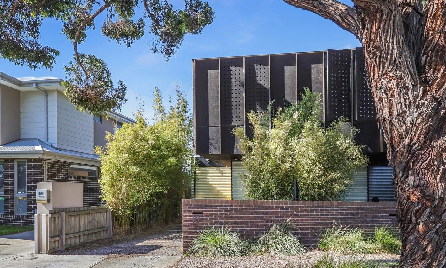 2 bedrooms Townhouse in 18 Steele Street NEWPORT VIC, 3015