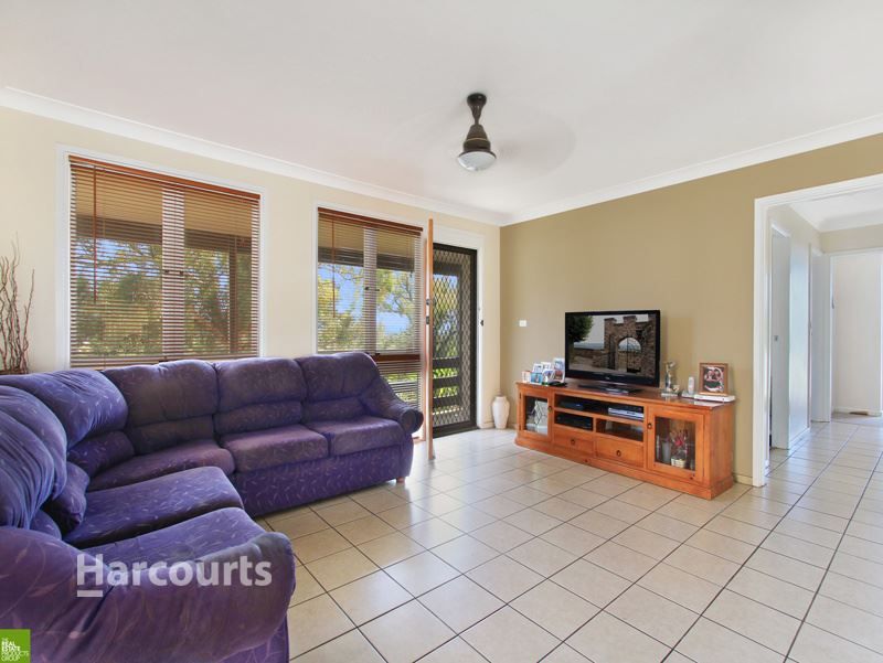 17 Wybalena Avenue, Koonawarra NSW 2530, Image 1