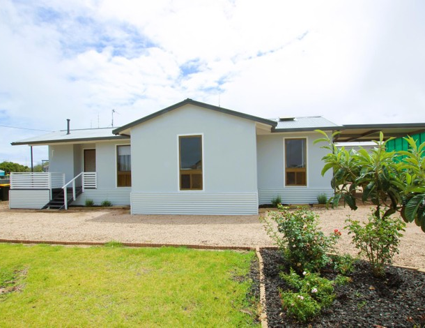 5 Edith Street, Moonta Bay SA 5558