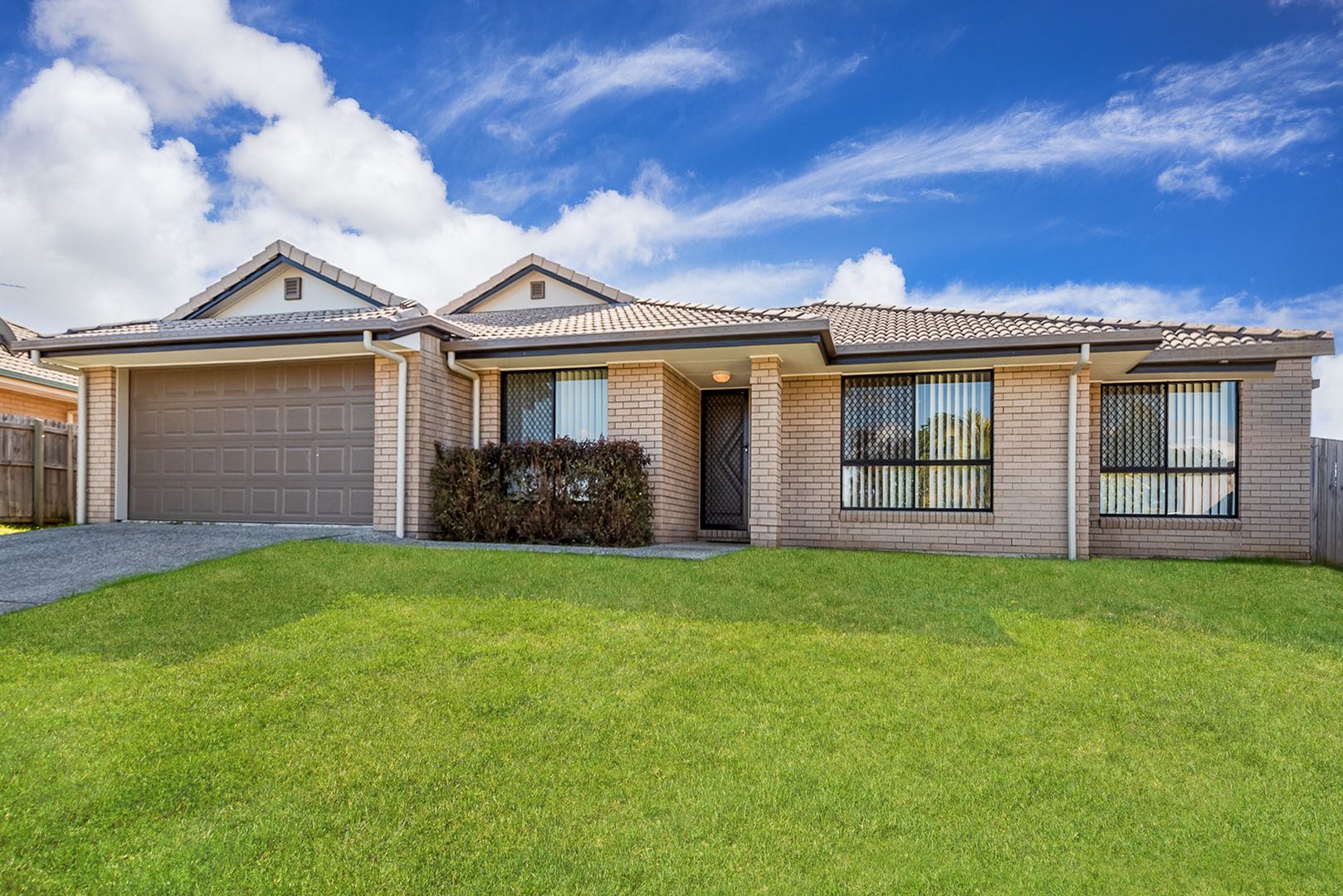 4 bedrooms House in 8 Jene Court FLINDERS VIEW QLD, 4305