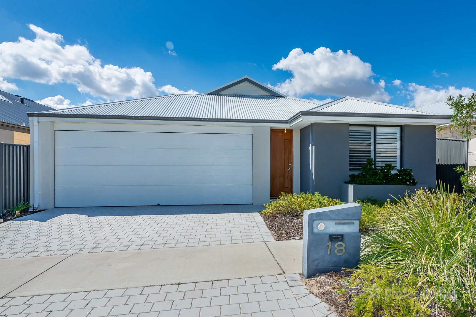 18 Pandora Drive, Jindalee WA 6036, Image 0