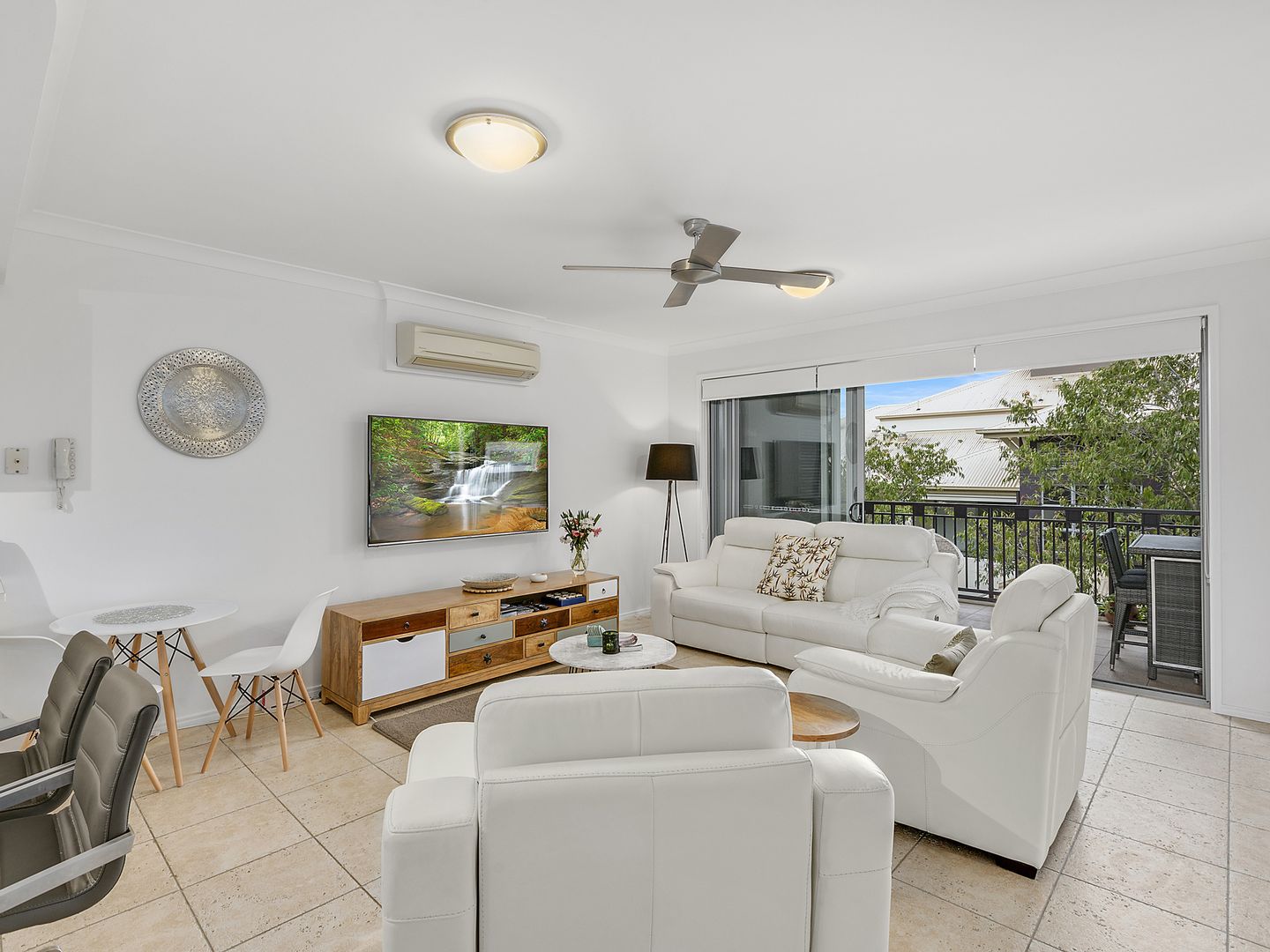 5/3208 Central Place, Carrara QLD 4211, Image 2