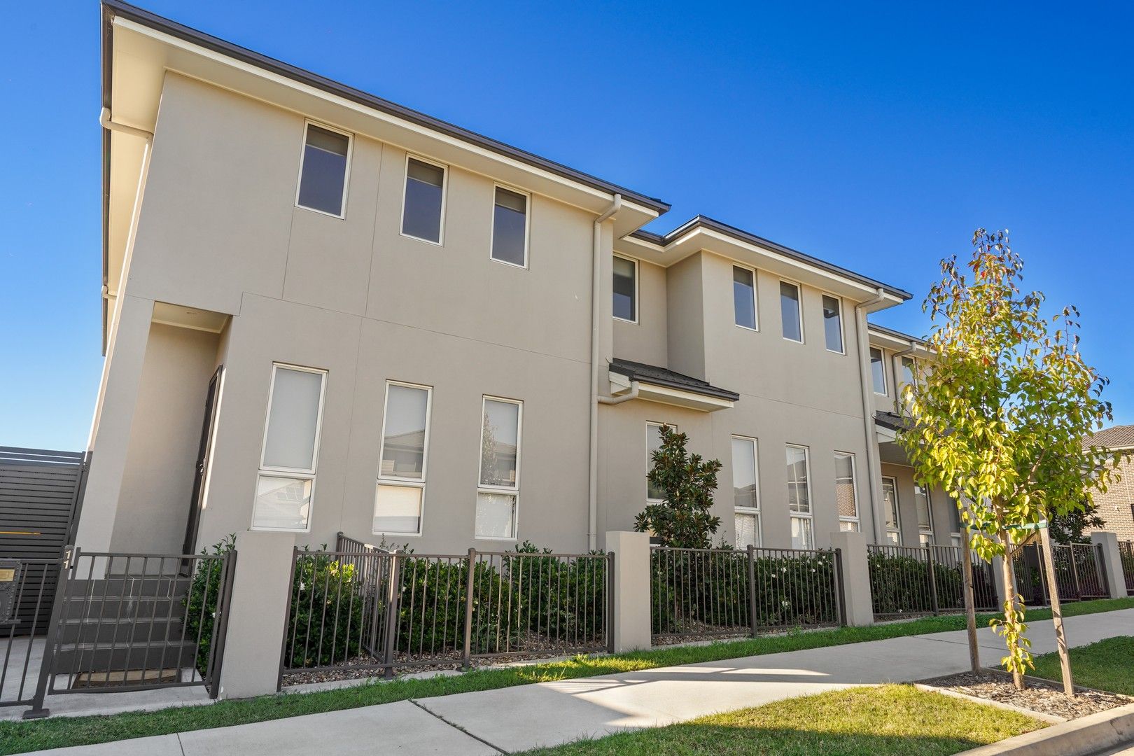 2 bedrooms Terrace in 4/11 Seton Street ORAN PARK NSW, 2570