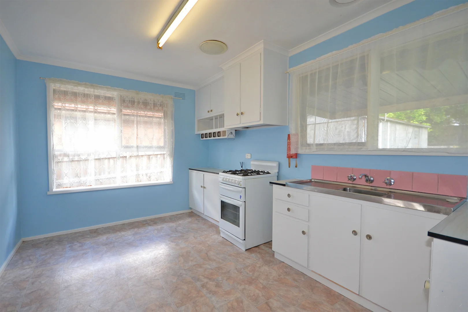 Additional image 2 of 72 Croydondale Drive, Mooroolbark VIC 3138