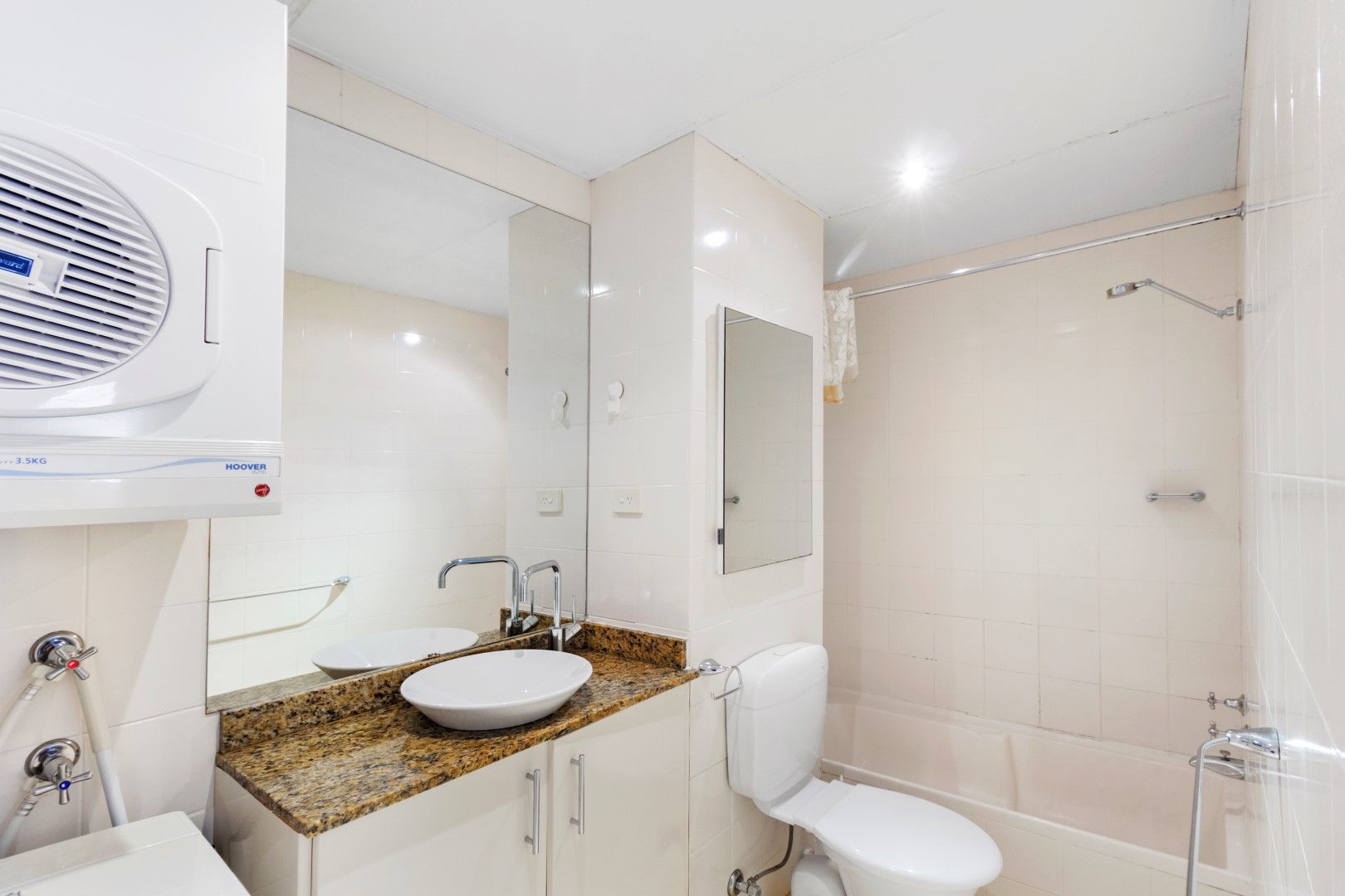 1 bedrooms Apartment / Unit / Flat in 820/37 King Street SYDNEY NSW, 2000