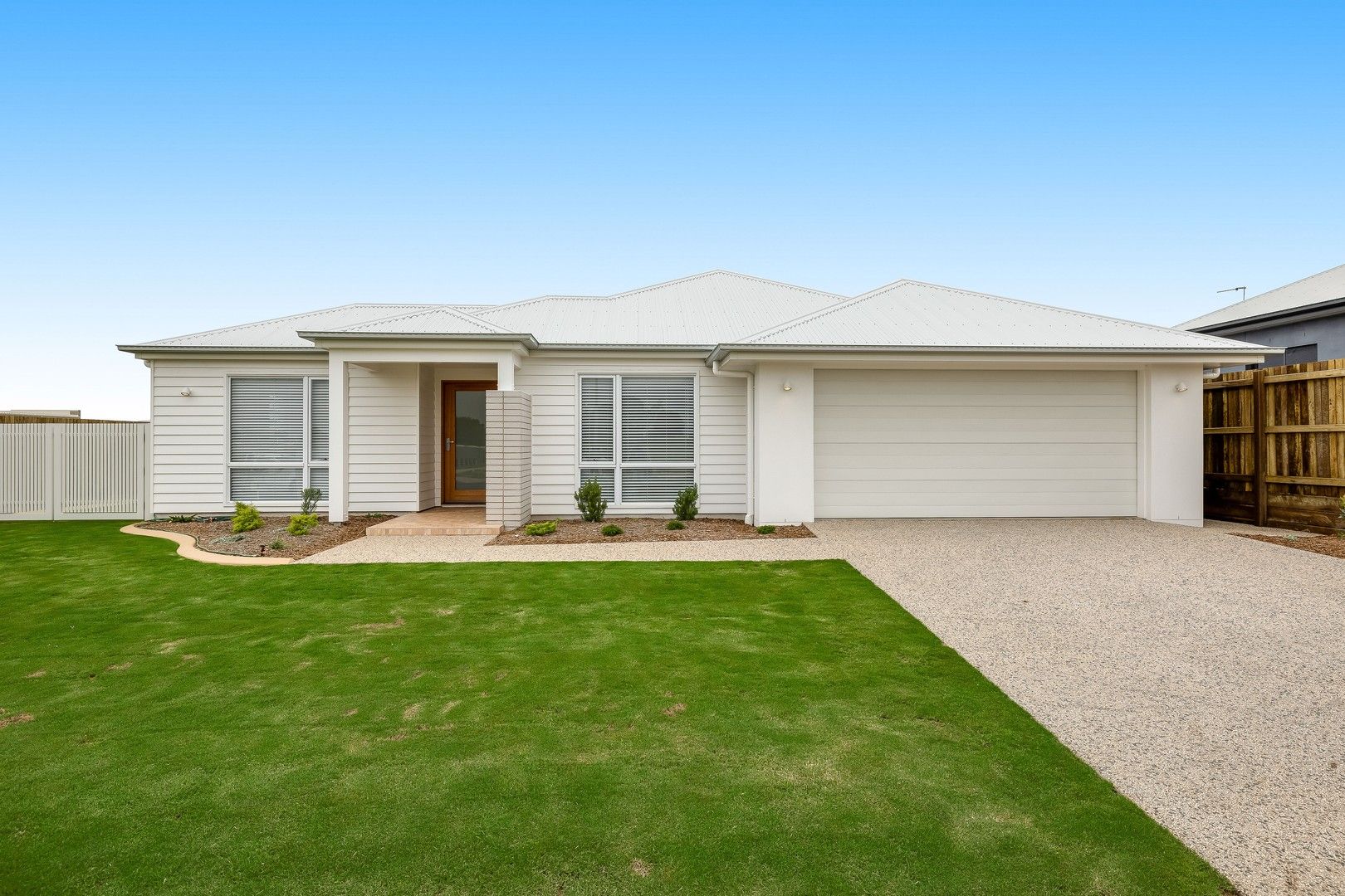 4 bedrooms House in 16 Cadel Evans Drive KEARNEYS SPRING QLD, 4350