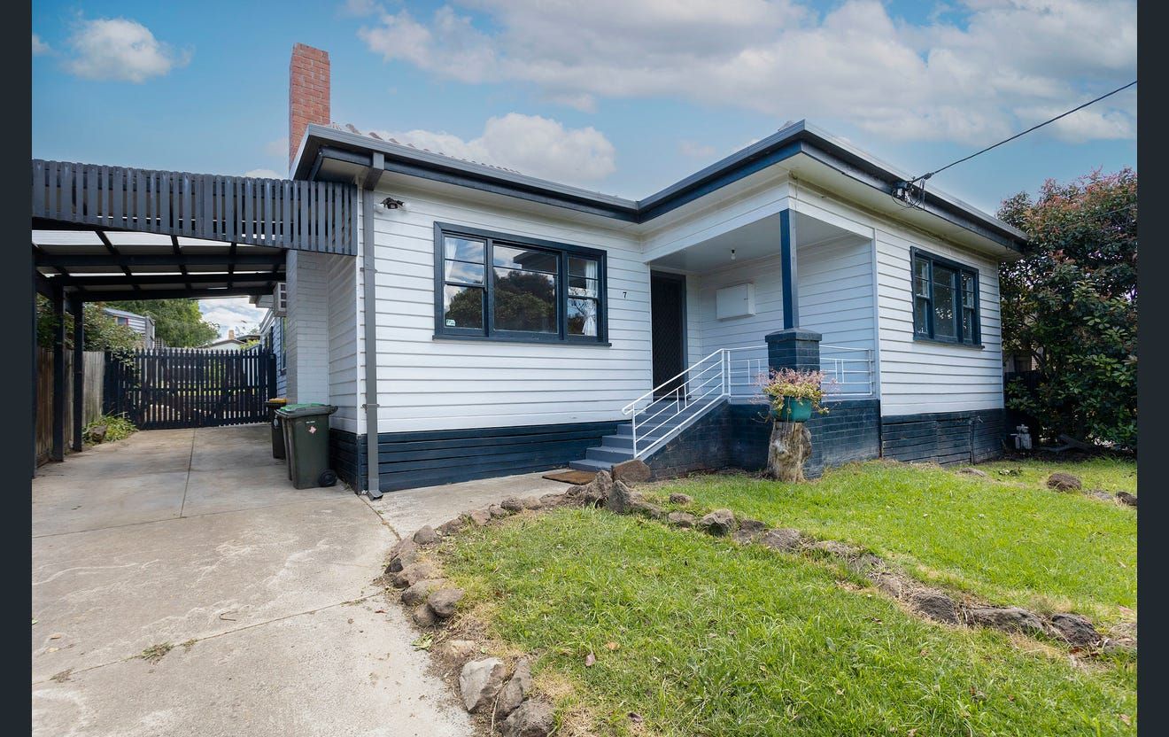 7 Jacaranda Street, Oak Park VIC 3046 House For Rent Domain