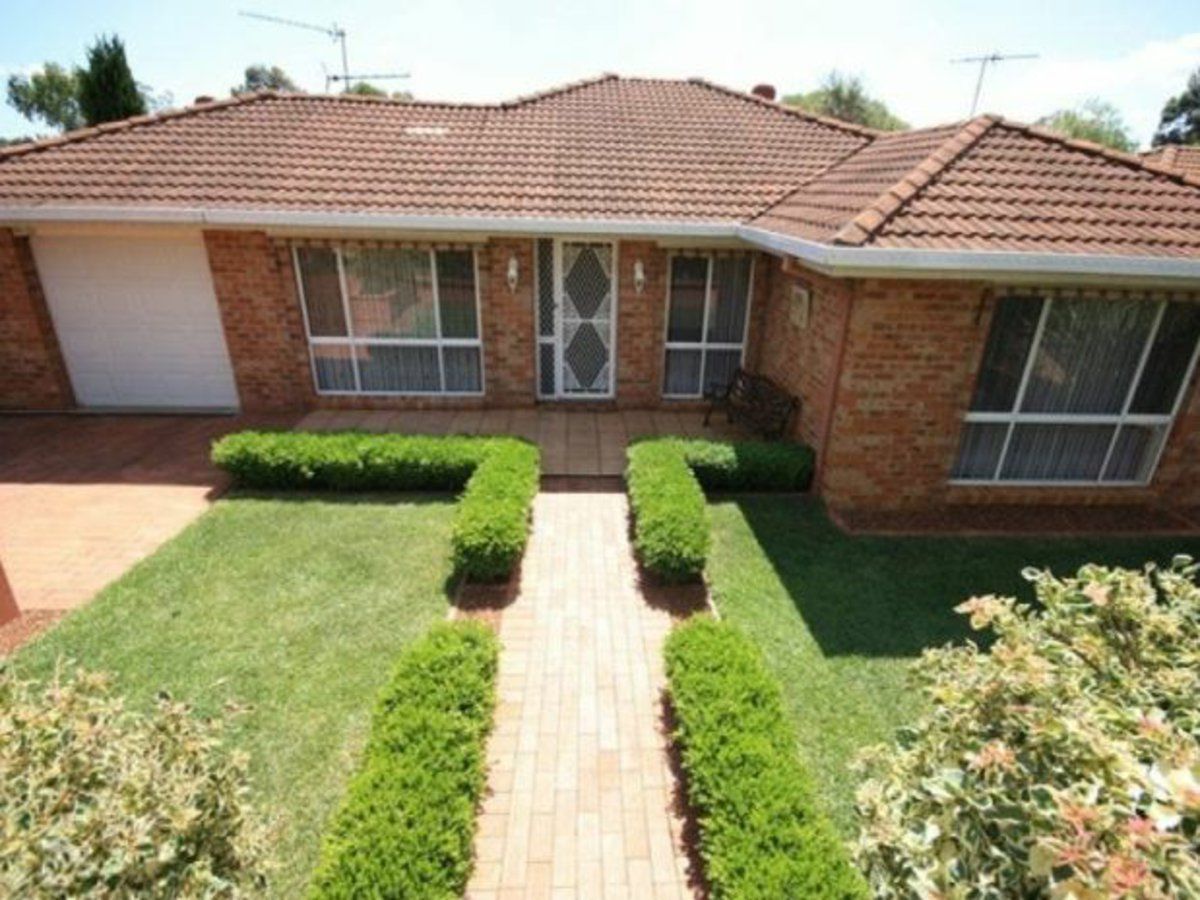 274 Welling Drive, Mount Annan NSW 2567 House For Rent Domain