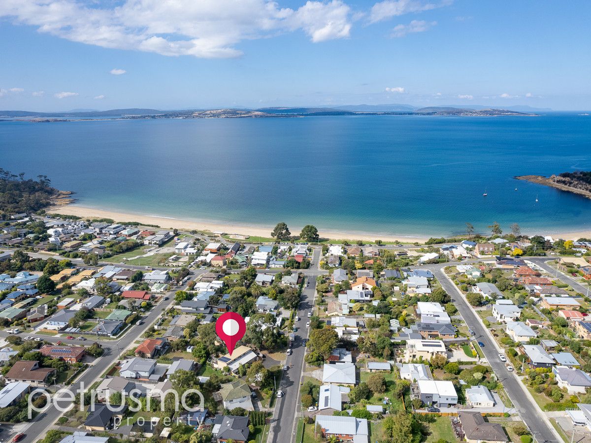 2/15 Hazell Street, Blackmans Bay TAS 7052, Image 0