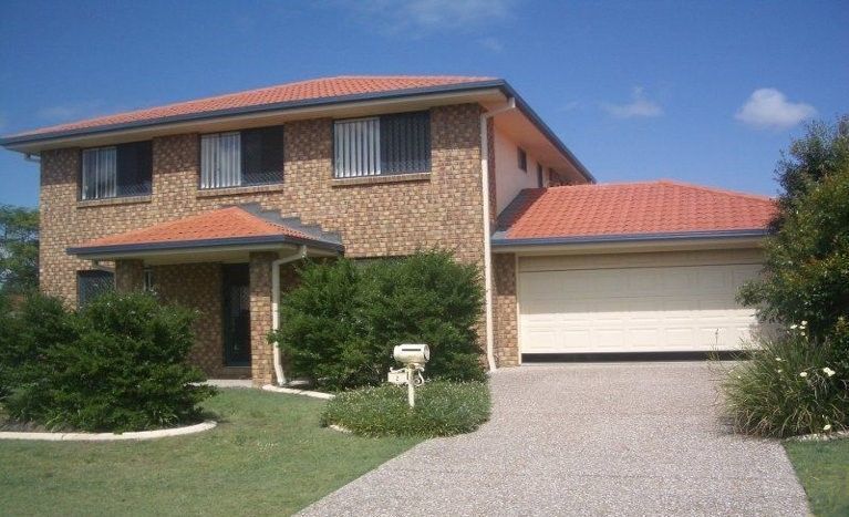 4 bedrooms House in 2 Peter Close BRACKEN RIDGE QLD, 4017