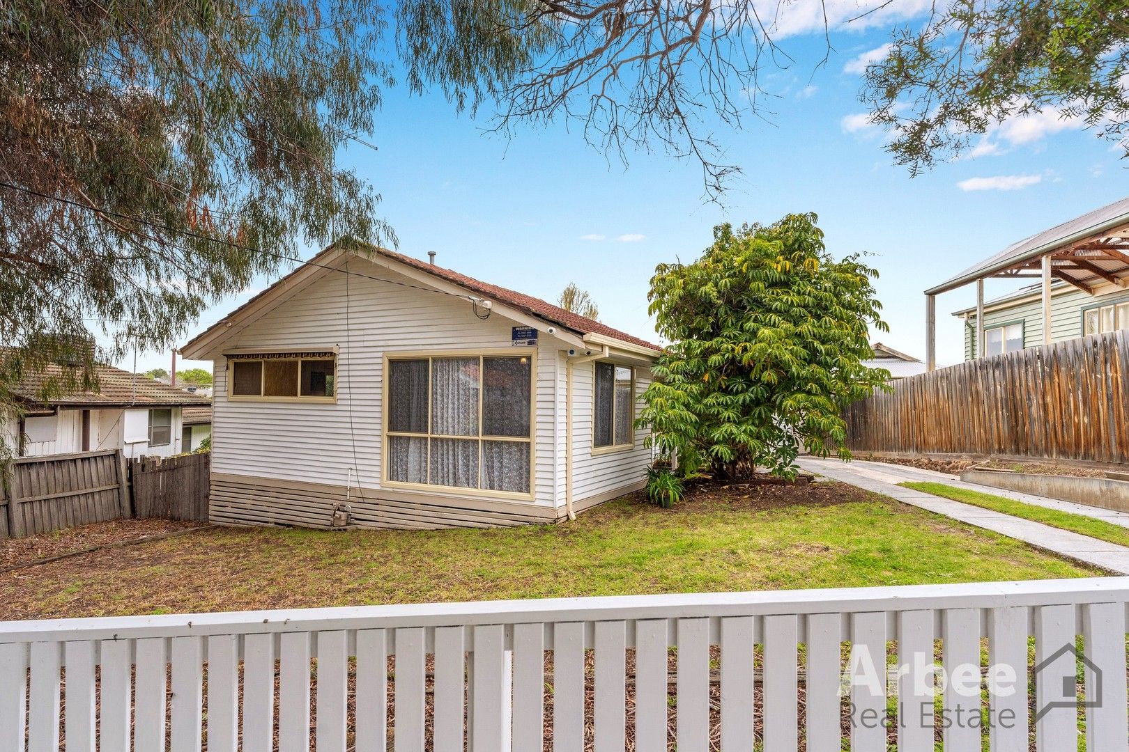 3 bedrooms House in 8 Shea Street BACCHUS MARSH VIC, 3340