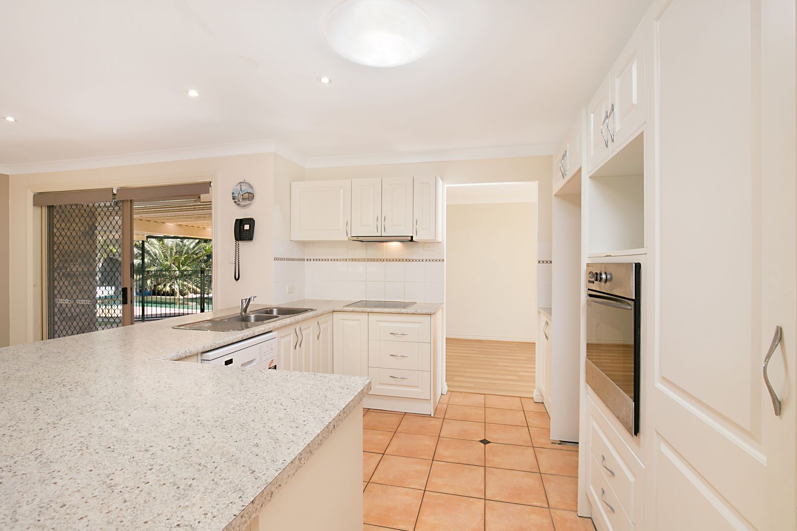 5 Pointer Court, Shailer Park QLD 4128, Image 2