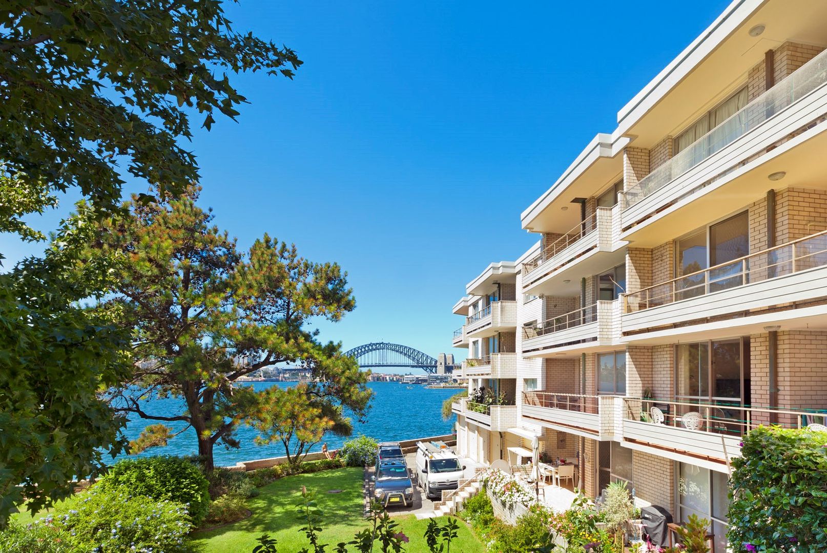 9/8 Lookes Avenue, Balmain East Property History & Address Research Domain