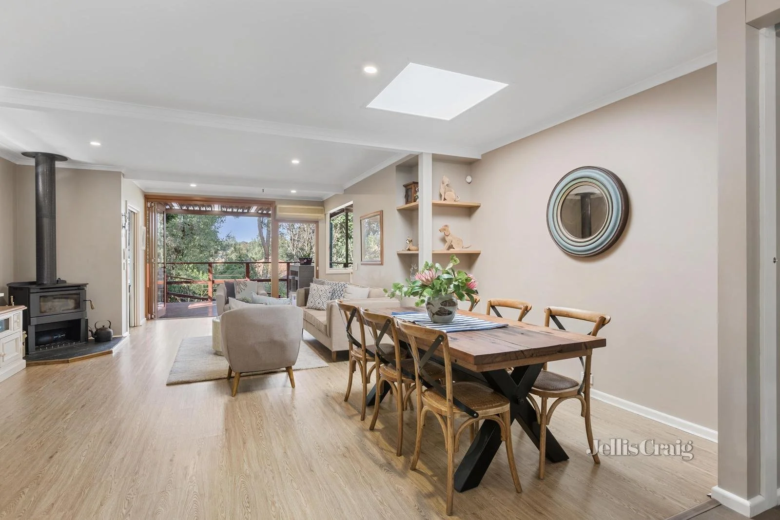 Additional image 3 of 6 Genoa Court, Mount Waverley VIC 3149