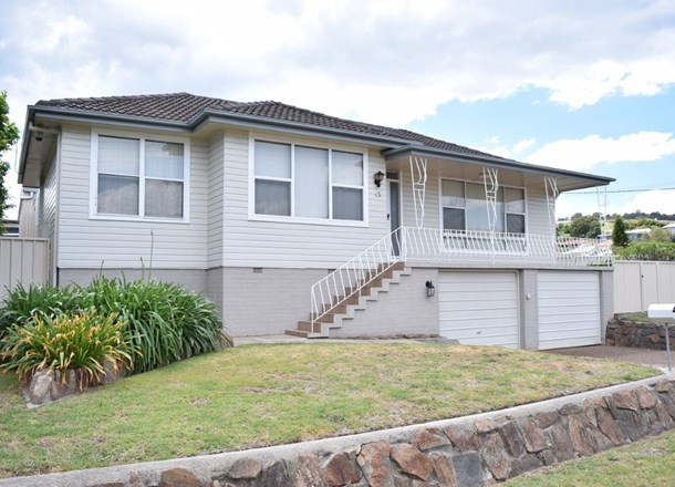 13 Nord Street, Speers Point NSW 2284