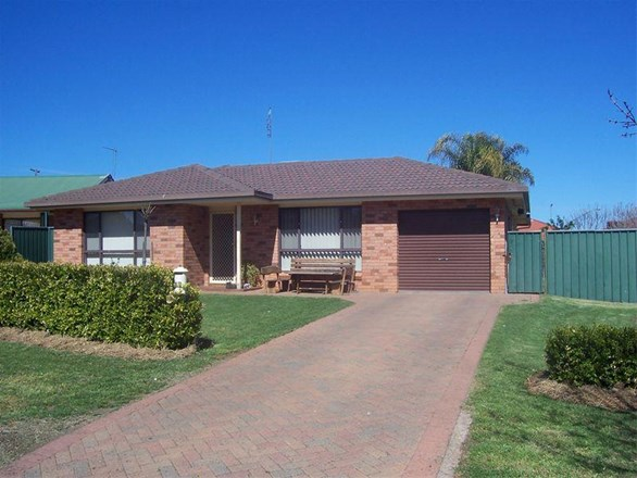 10 Boronia Place, Dubbo NSW 2830