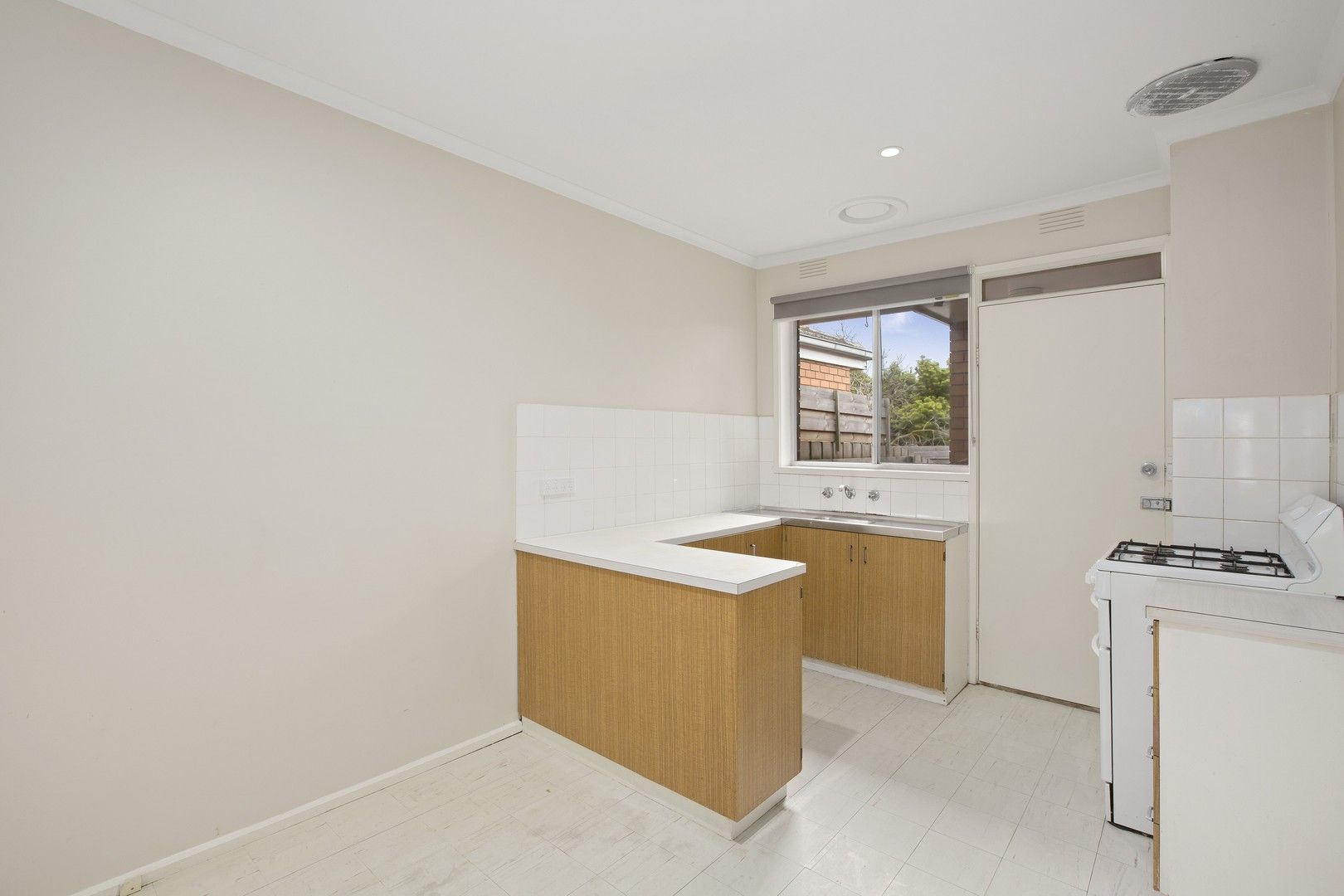 2 bedrooms Apartment / Unit / Flat in 2/21 Orange Grove CAMBERWELL VIC, 3124