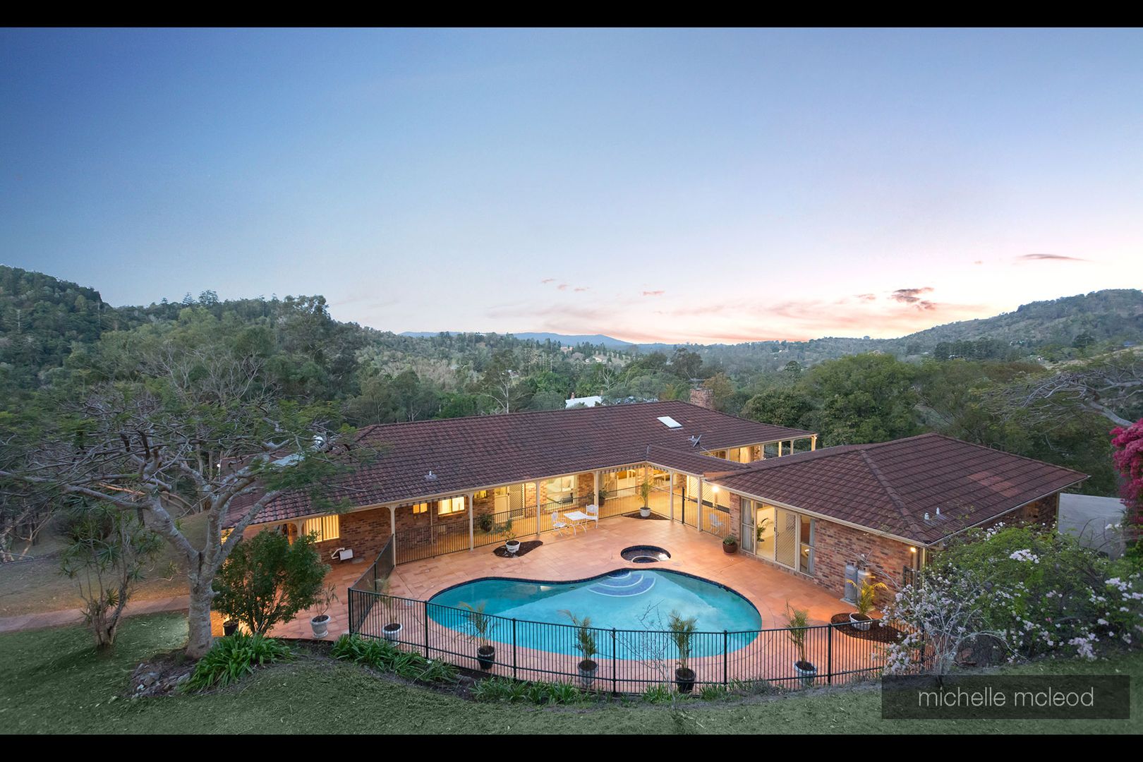 366 Upper Brookfield Road, Upper Brookfield QLD 4069, Image 1