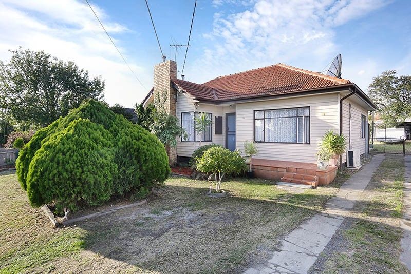 16 Roberts Avenue, Mulgrave VIC 3170, Image 0