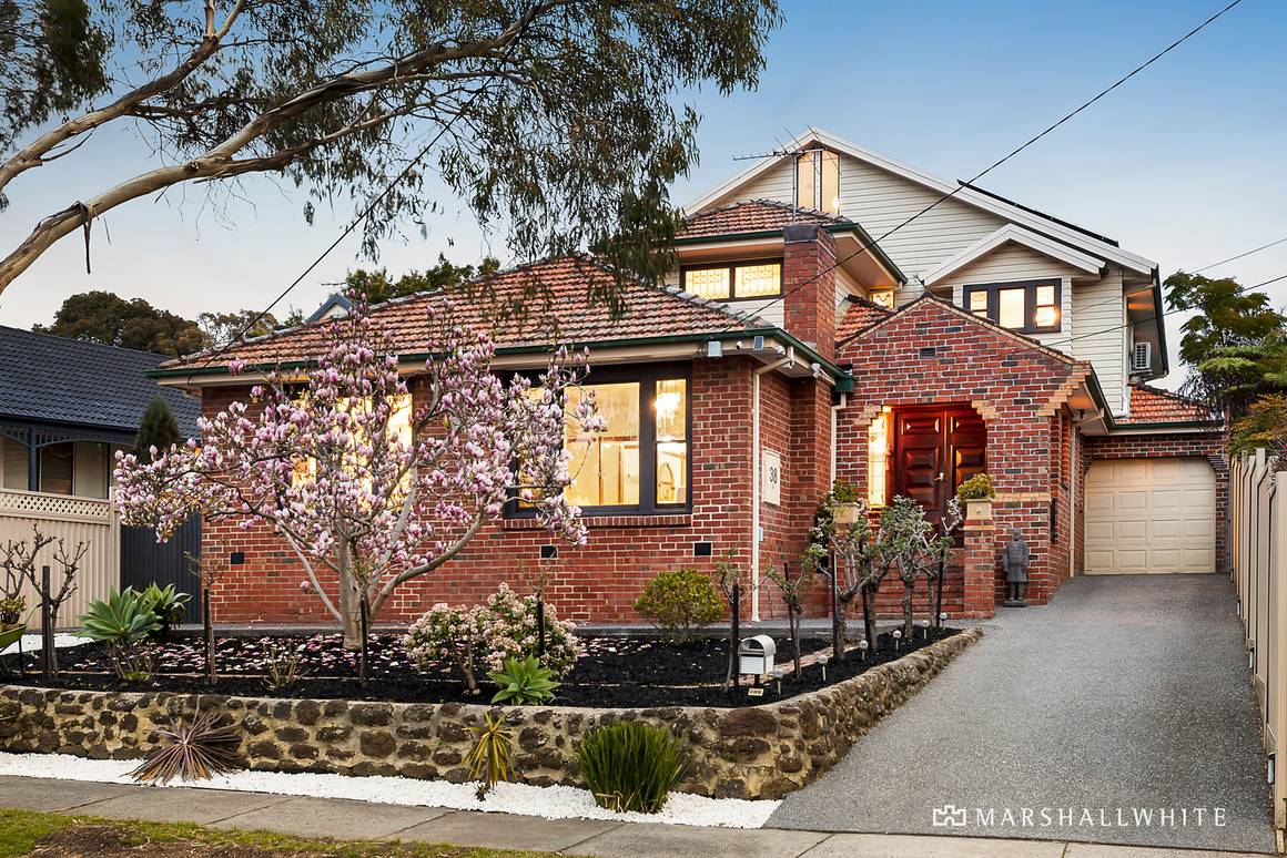 Picture of 38 Lenna Street, BURWOOD EAST VIC 3151