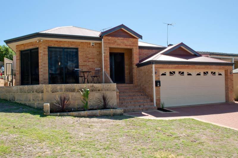 33 Parsons Street, Embleton WA 6062