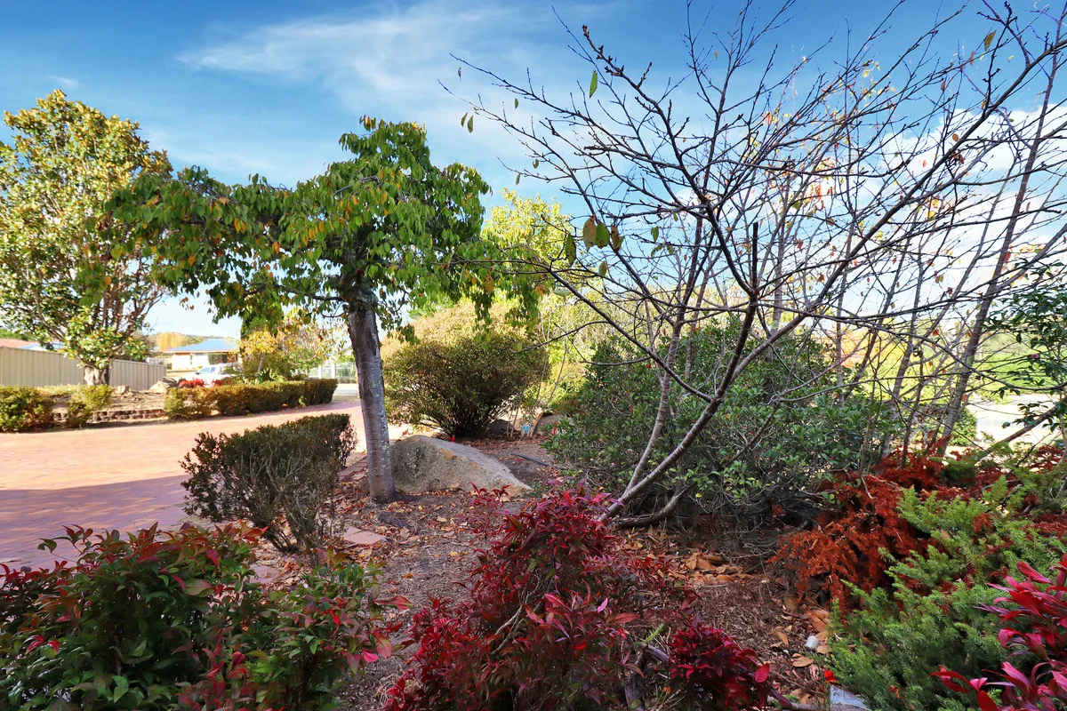 Additional image 22 of 24 Fairway Crescent, Stanthorpe QLD 4380