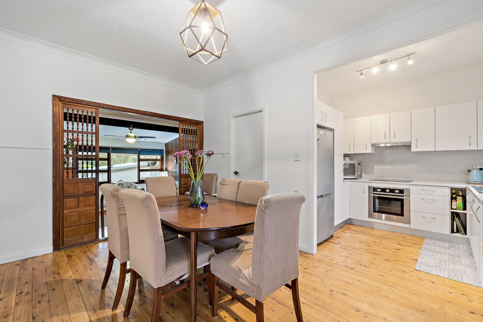 23 Cornish Avenue, Killarney Vale NSW 2261, Image 2