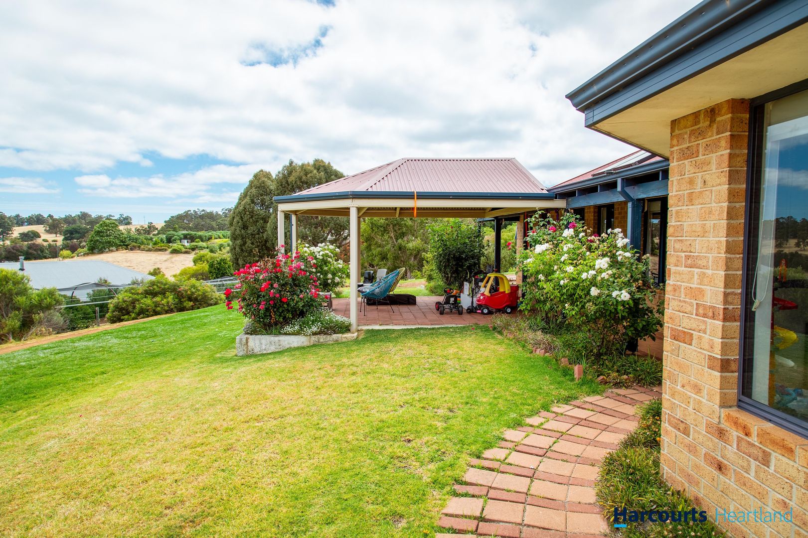 6 Magnolia Retreat, Kangaroo Gully WA 6255, Image 2