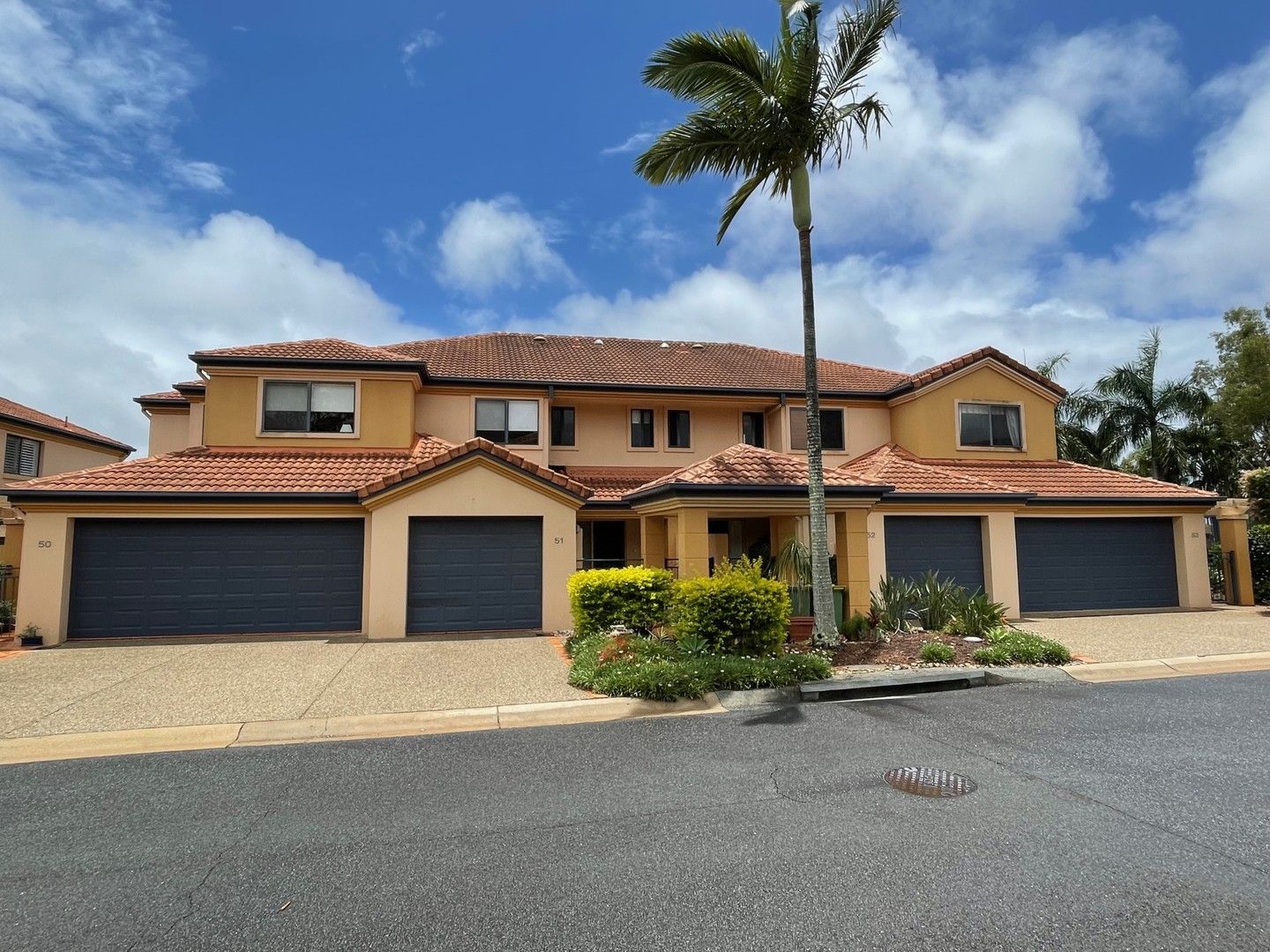 3 bedrooms Townhouse in 51/85 Palm Meadows Drive CARRARA QLD, 4211