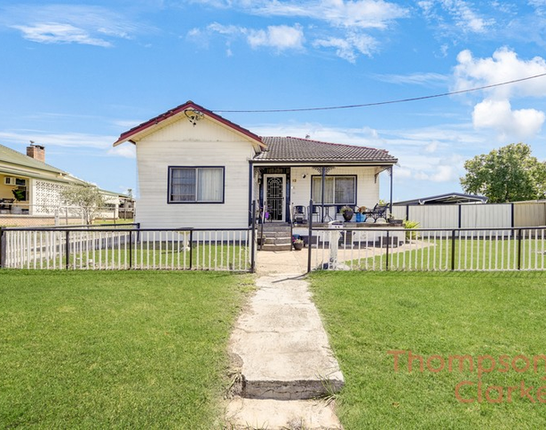 13 Sixth Street, Weston NSW 2326