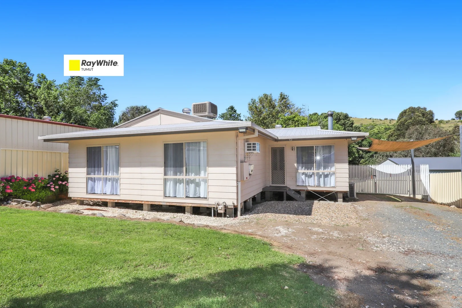 18A Quartz Street, Adelong NSW 2729