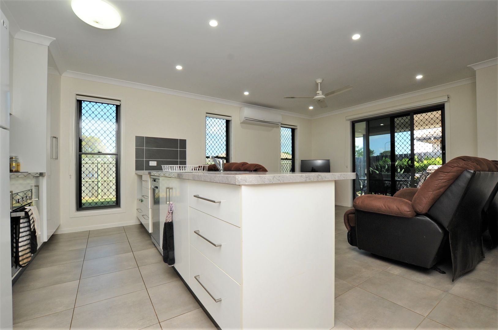 1/1 Alison Drive, Kalkie QLD 4670, Image 2