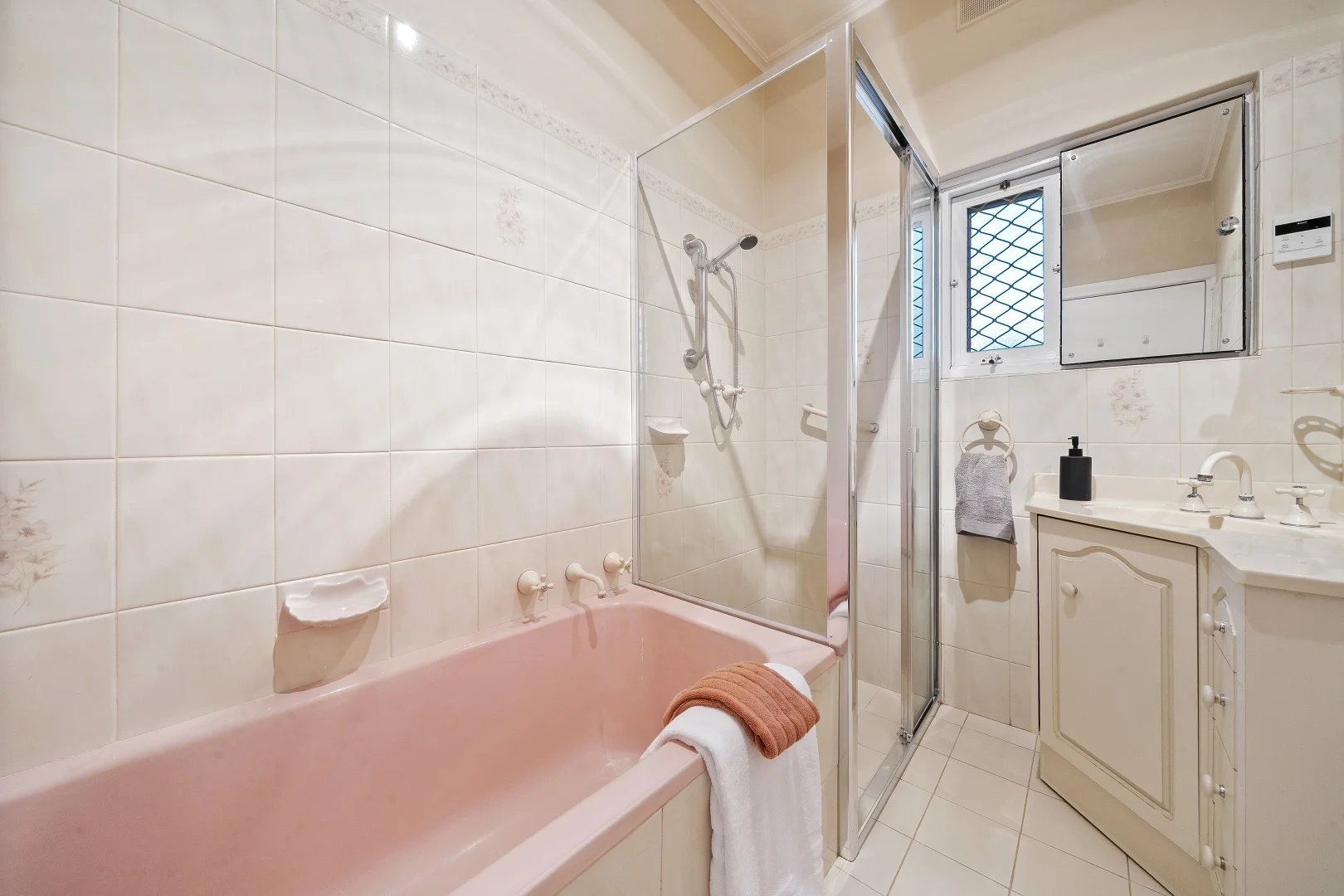 Additional image 16 of 12 Lucerne Grove, Findon SA 5023