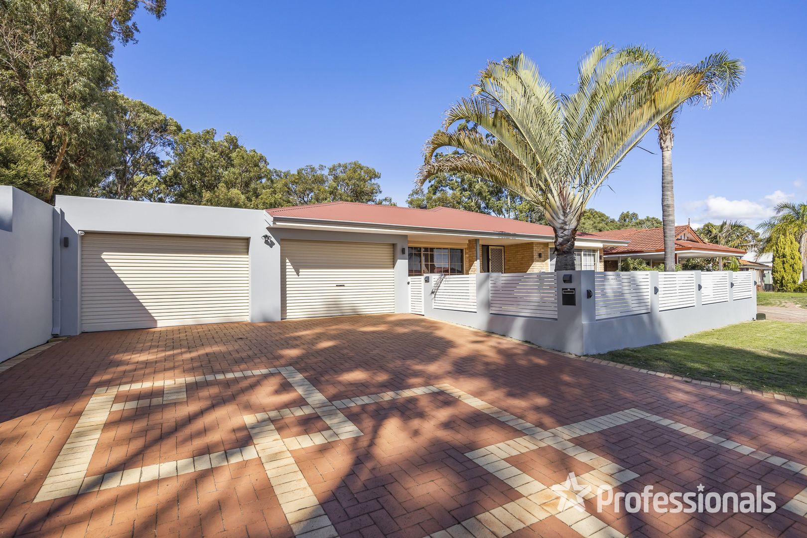 16 Margate Place, Marangaroo WA 6064, Image 1