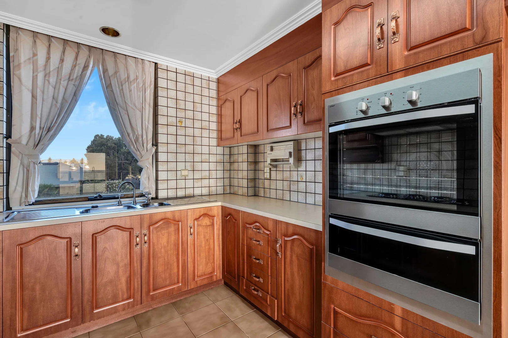 Additional image 8 of 5/19-20 South Esplanade, Glenelg SA 5045