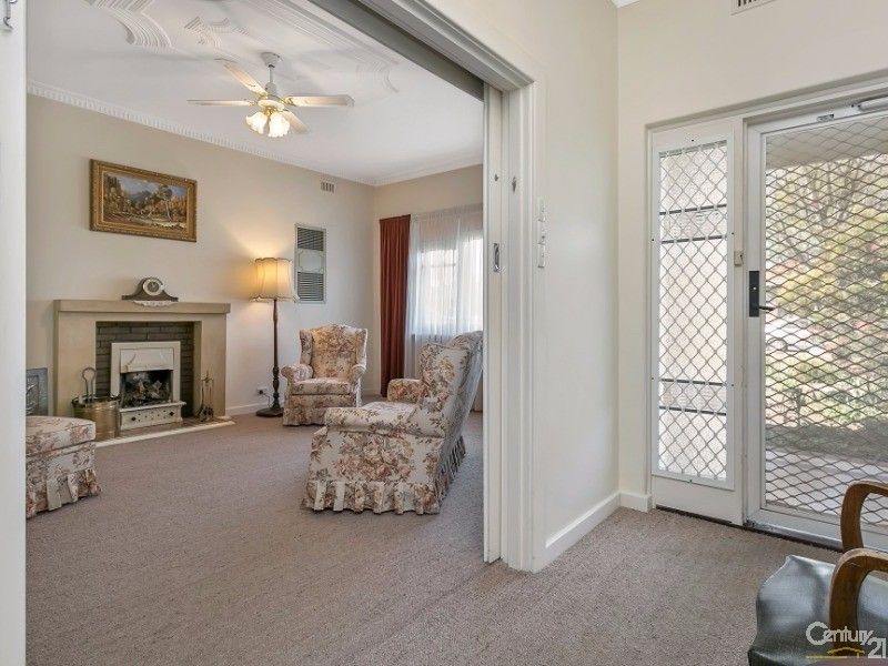 77 Albert Street, Clarence Gardens SA 5039, Image 2