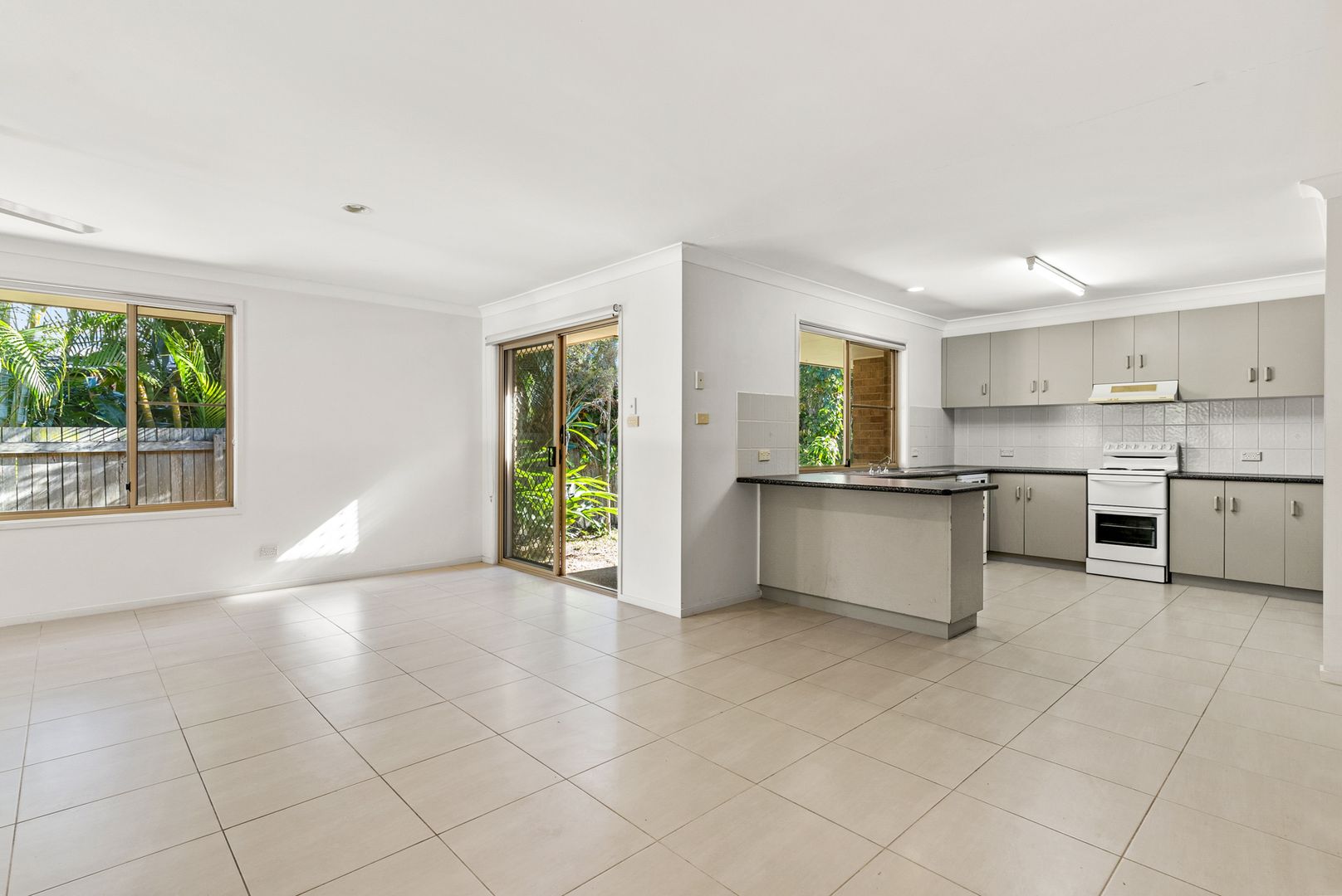 7 Azolla Place, Suffolk Park NSW 2481, Image 2