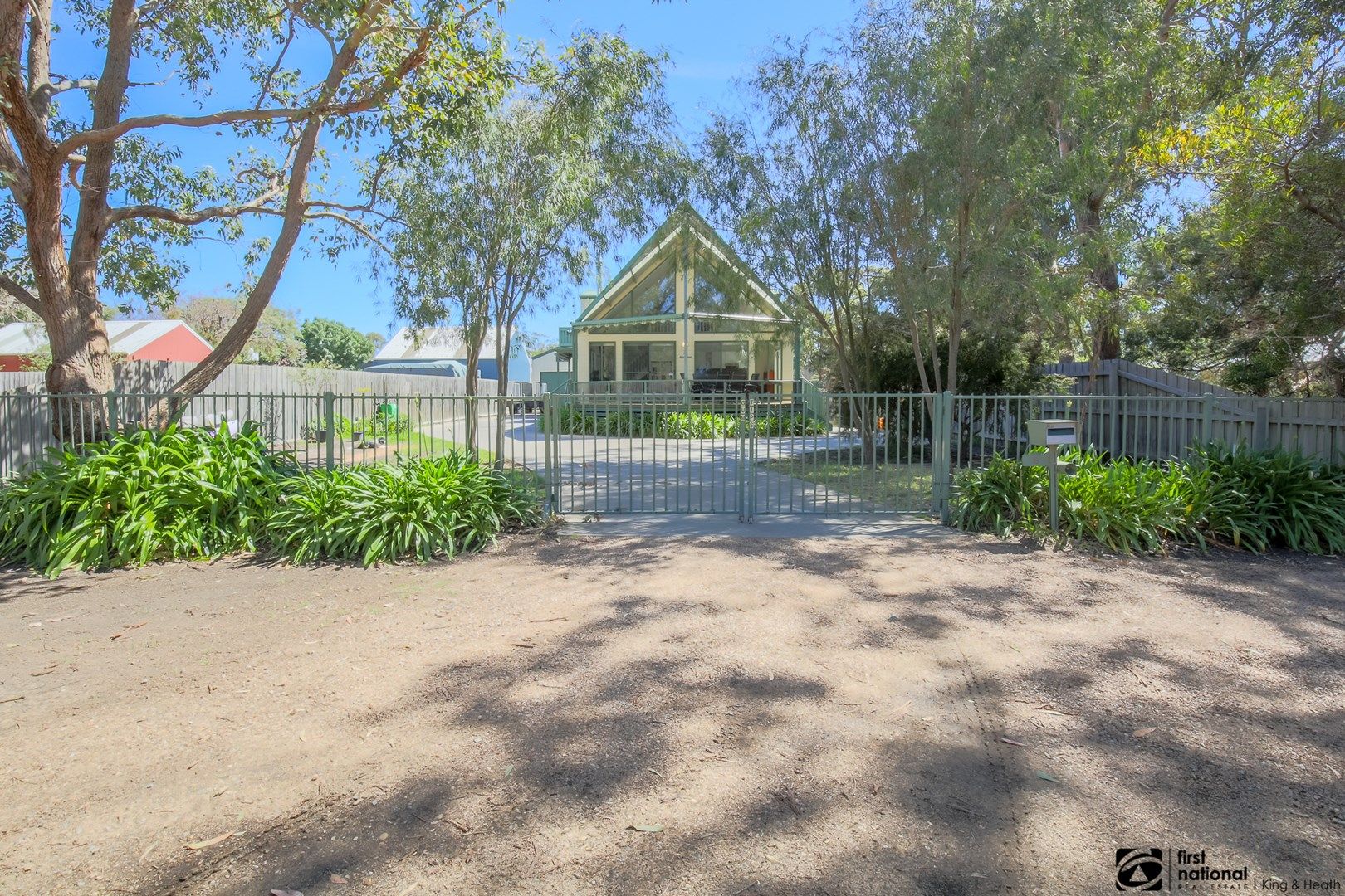 8 Ninth Parade, Raymond Island VIC 3880, Image 0