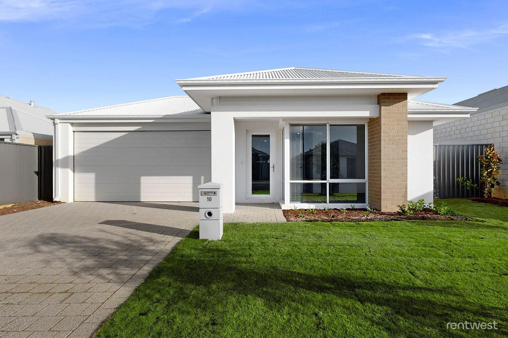 10 Dharug St, Yanchep WA 6035
