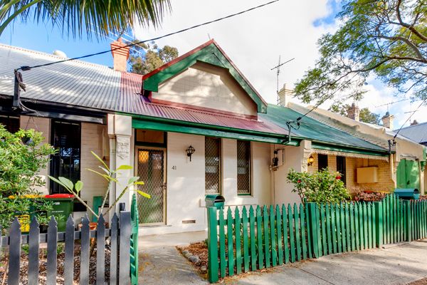 41 Ashmore Street, ERSKINEVILLE NSW 2043, Image 0